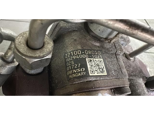 bontott TOYOTA RAV 4 Adagoló