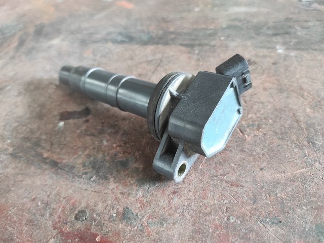 bontott TOYOTA RAV 4 Gyújtótrafó