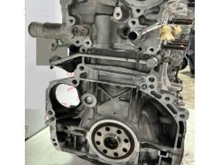 bontott TOYOTA RAV 4 Motor (Fűzött blokk hengerfejjel)