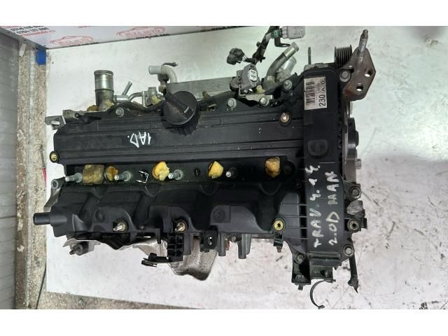 bontott TOYOTA RAV 4 Motor (Fűzött blokk hengerfejjel)