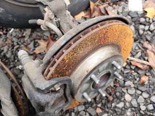 bontott TOYOTA RAV 4 Bal első Csonkállvány Kerékaggyal