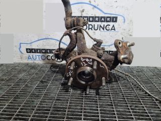 bontott TOYOTA RAV 4 Bal első Csonkállvány