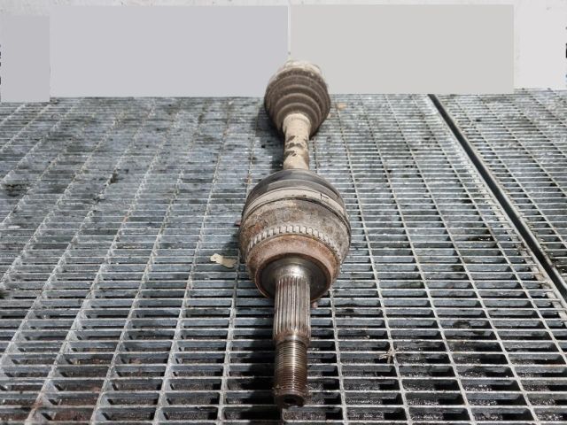 bontott TOYOTA RAV 4 Bal Féltengely