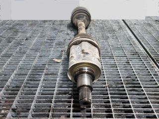 bontott TOYOTA RAV 4 Bal Féltengely