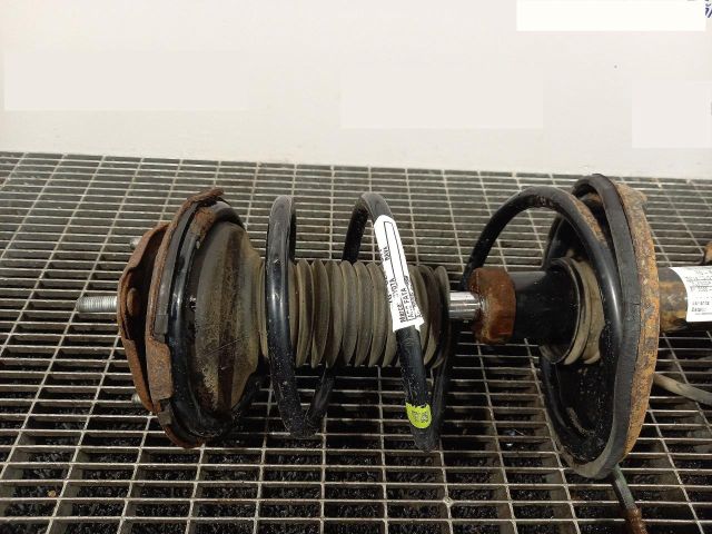 bontott TOYOTA RAV 4 Első Rugó