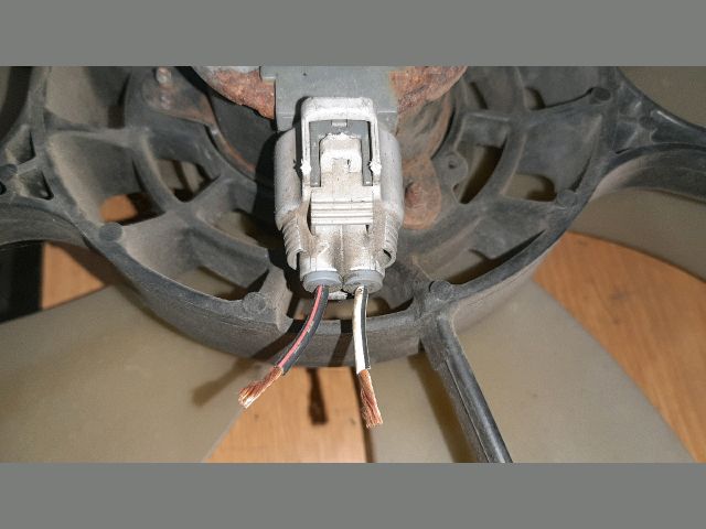 bontott TOYOTA RAV 4 Hűtőventilátor