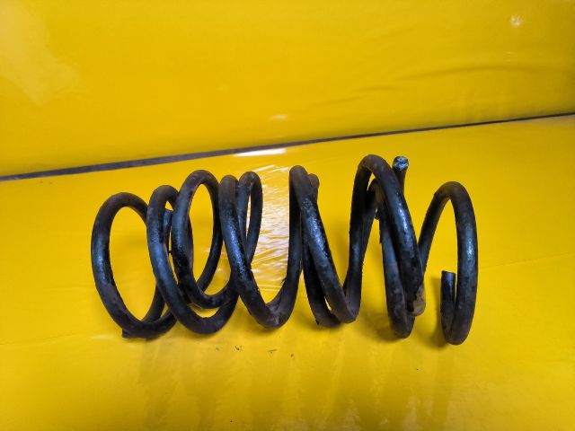 bontott TOYOTA RAV 4 Jobb hátsó Rugó