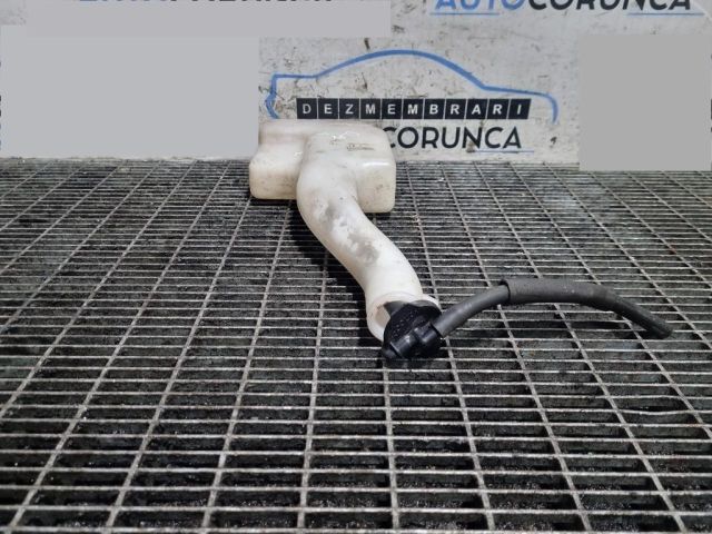 bontott TOYOTA RAV 4 Kiegyenlítő Tartály