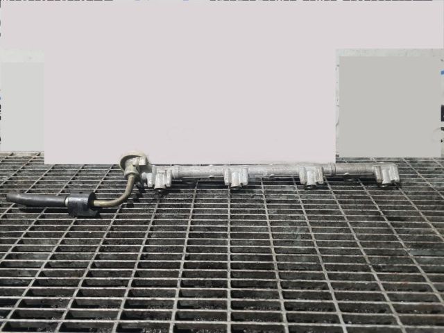 bontott TOYOTA RAV 4 Közösnyomócső