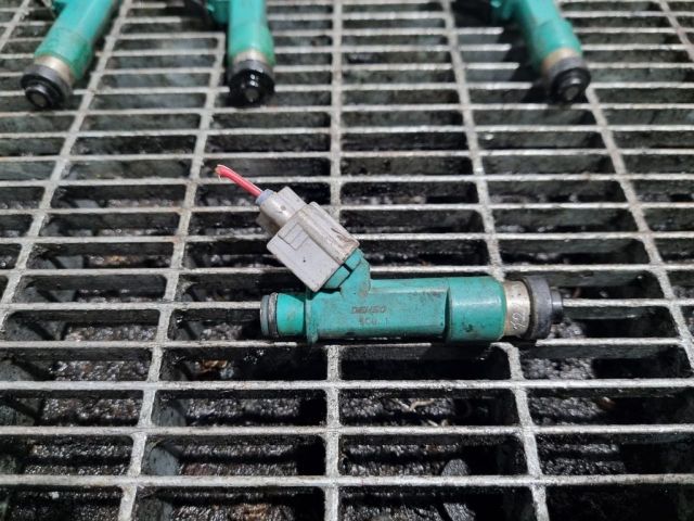 bontott TOYOTA RAV 4 Porlasztó (1 db)