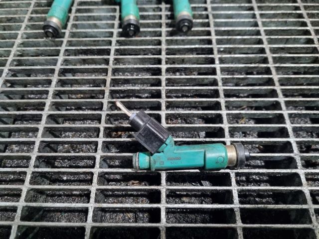 bontott TOYOTA RAV 4 Porlasztó (1 db)