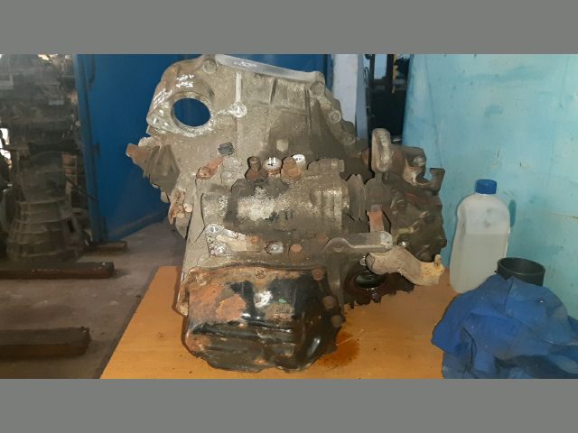 bontott TOYOTA RAV 4 Váltó (Mechanikus)