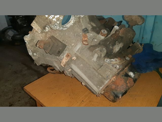 bontott TOYOTA RAV 4 Váltó (Mechanikus)