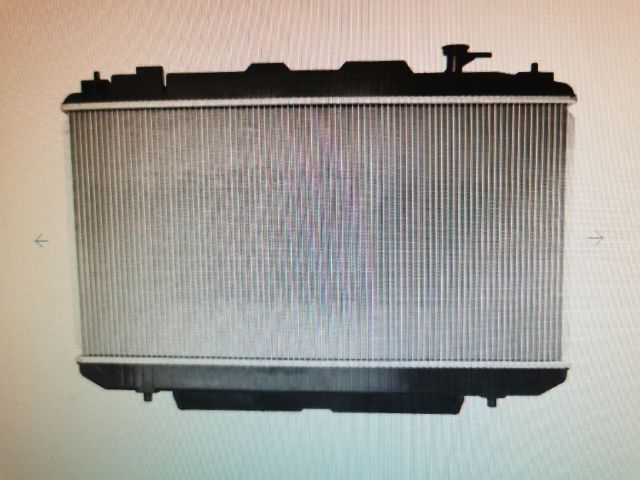 bontott TOYOTA RAV 4 Vízhűtő Radiátor (Klímás)
