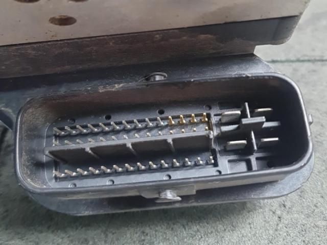 bontott TOYOTA RAV 4 ABS Kocka