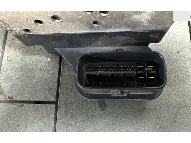 bontott TOYOTA RAV 4 ABS Kocka