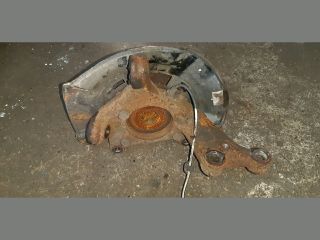 bontott TOYOTA RAV 4 Bal első Csonkállvány Kerékaggyal