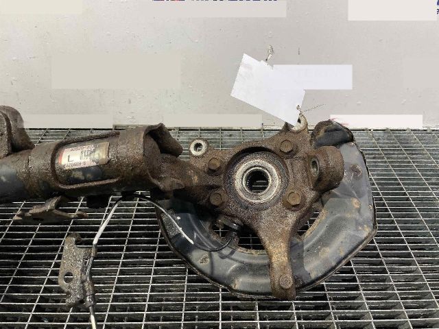 bontott TOYOTA RAV 4 Bal első Csonkállvány