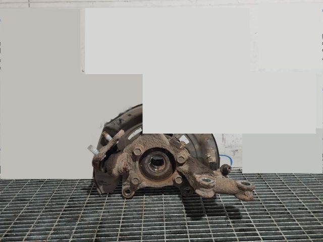 bontott TOYOTA RAV 4 Bal első Csonkállvány