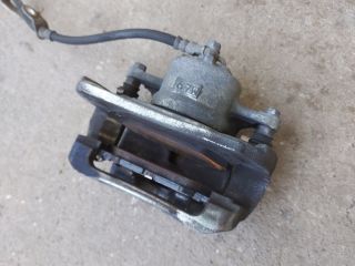 bontott TOYOTA RAV 4 Bal első Féknyereg Munkahengerrel