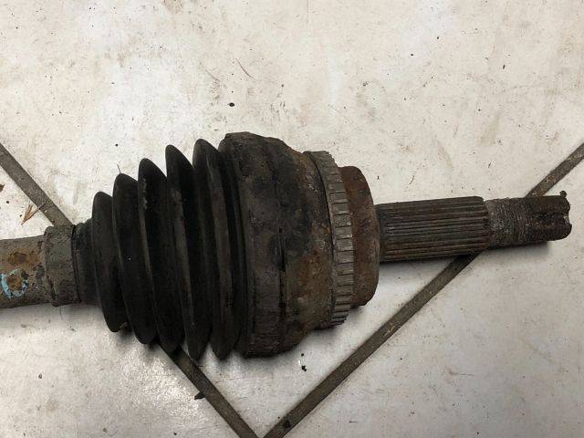 bontott TOYOTA RAV 4 Bal Féltengely