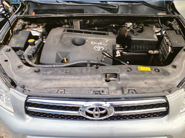 bontott TOYOTA RAV 4 Bal Féltengely