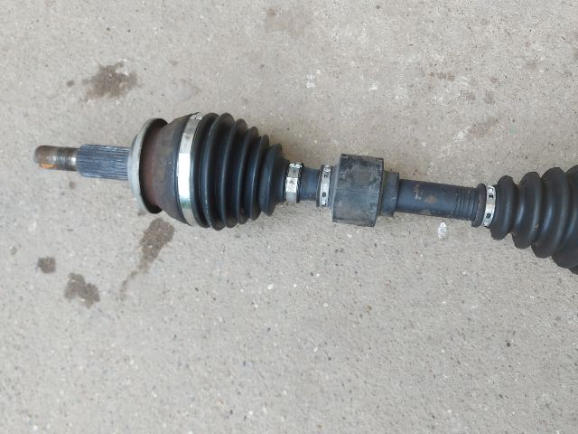 bontott TOYOTA RAV 4 Bal Féltengely