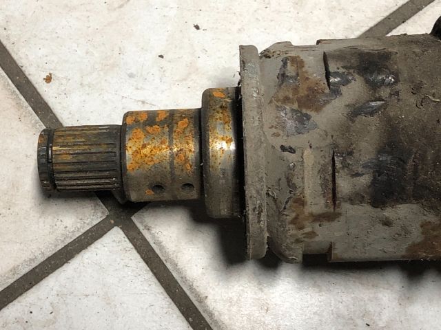 bontott TOYOTA RAV 4 Bal Féltengely