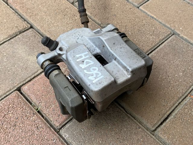 bontott TOYOTA RAV 4 Bal hátsó Féknyereg Munkahengerrel