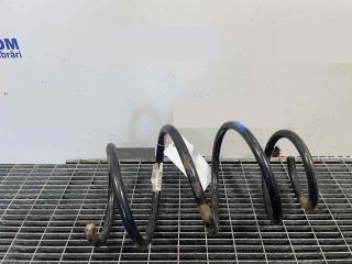 bontott TOYOTA RAV 4 Első Rugó