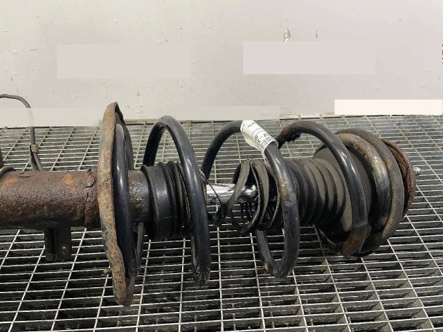 bontott TOYOTA RAV 4 Első Rugó