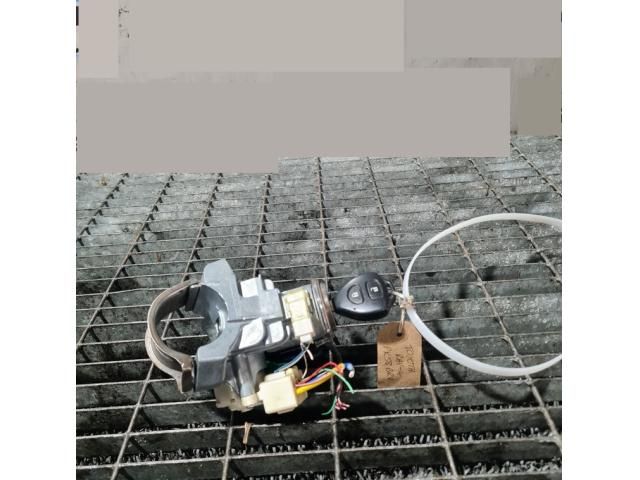 bontott TOYOTA RAV 4 Gyújtáskapcsoló