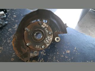 bontott TOYOTA RAV 4 Jobb első Csonkállvány Kerékaggyal