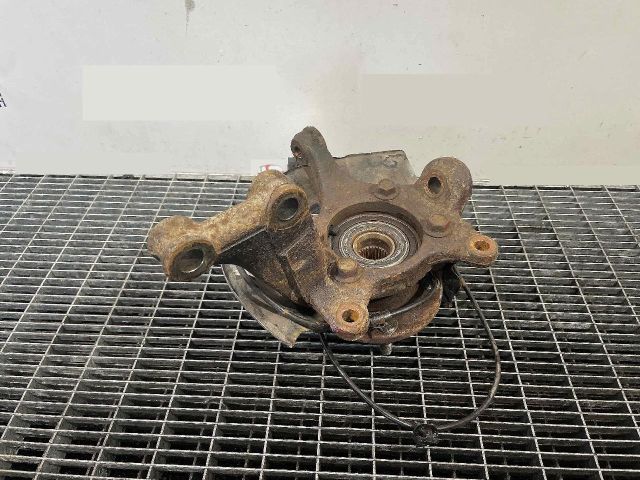 bontott TOYOTA RAV 4 Jobb első Csonkállvány