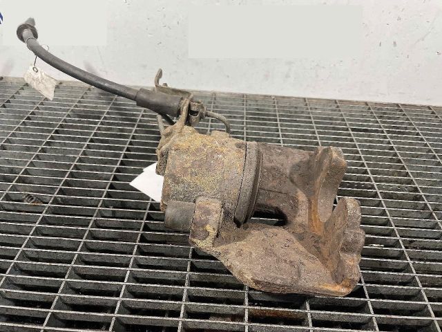 bontott TOYOTA RAV 4 Jobb első Féknyereg Munkahengerrel