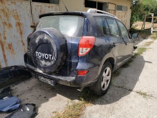 bontott TOYOTA RAV 4 Jobb első Féknyereg Munkahengerrel