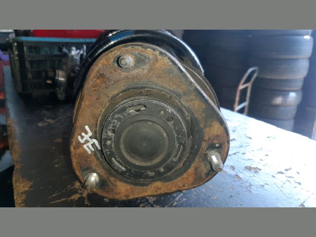 bontott TOYOTA RAV 4 Jobb első Gólyaláb (Lengécsillapító, Rugó)