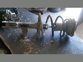 bontott TOYOTA RAV 4 Jobb első Gólyaláb (Lengécsillapító, Rugó)