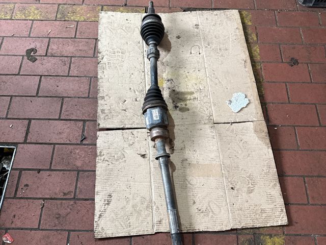 bontott TOYOTA RAV 4 Jobb Féltengely