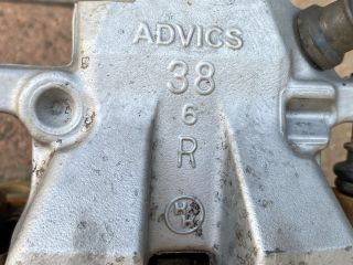 bontott TOYOTA RAV 4 Jobb hátsó Féknyereg Munkahengerrel