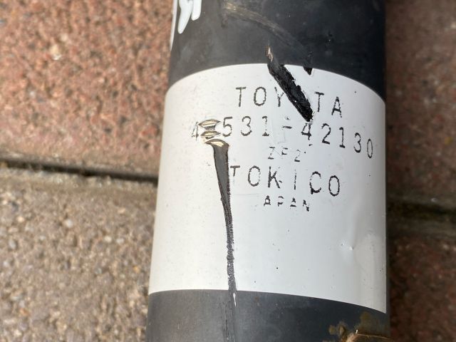 bontott TOYOTA RAV 4 Jobb hátsó Lengéscsillapító