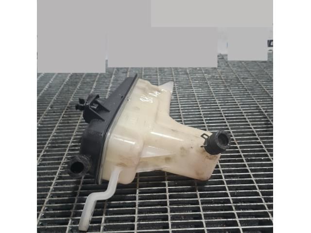 bontott TOYOTA RAV 4 Kiegyenlítő Tartály