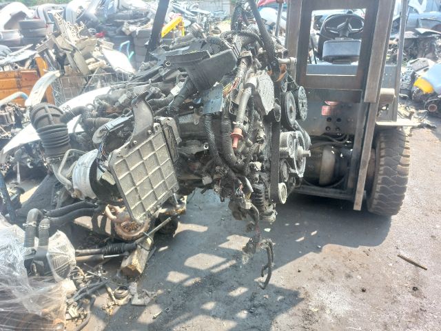 bontott TOYOTA RAV 4 Komplett Motor (Segédberendezésekkel)