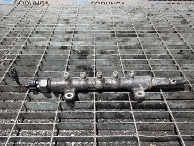 bontott TOYOTA RAV 4 Közösnyomócső