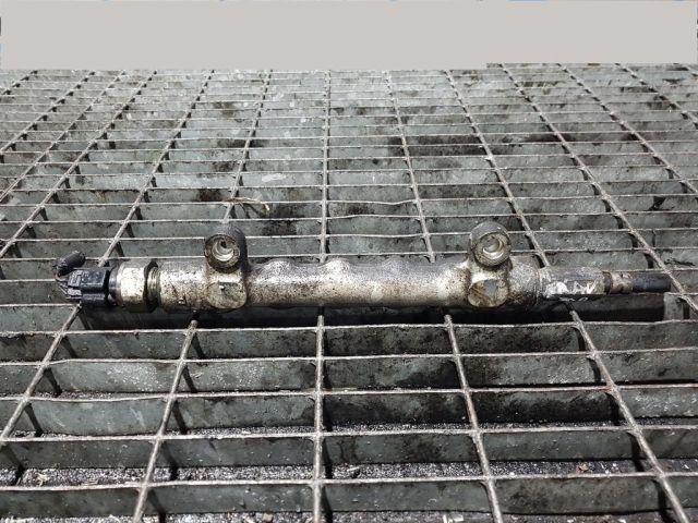 bontott TOYOTA RAV 4 Közösnyomócső