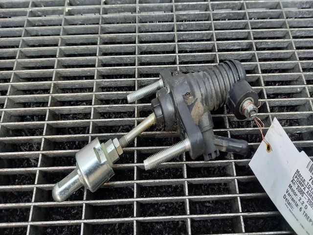 bontott TOYOTA RAV 4 Kuplung Munkahenger