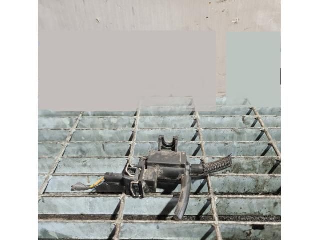 bontott TOYOTA RAV 4 Lefújószelep