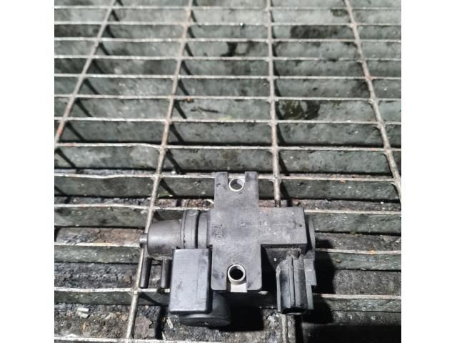 bontott TOYOTA RAV 4 Lefújószelep