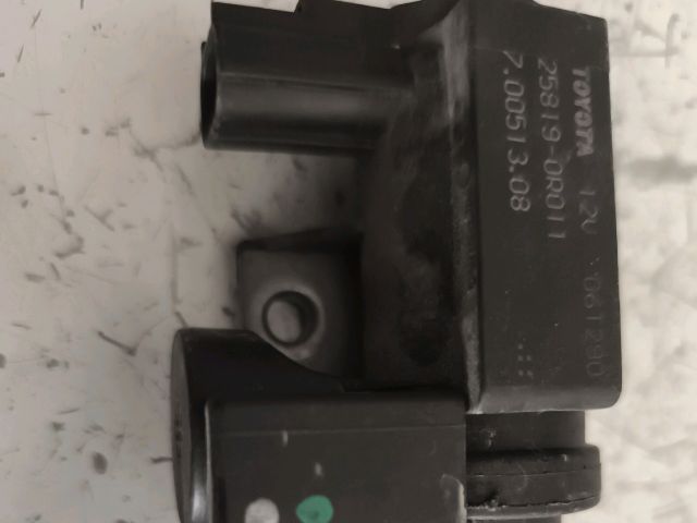 bontott TOYOTA RAV 4 Lefújószelep