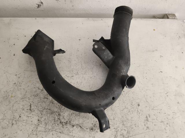 bontott TOYOTA RAV 4 Légbeömlő Cső